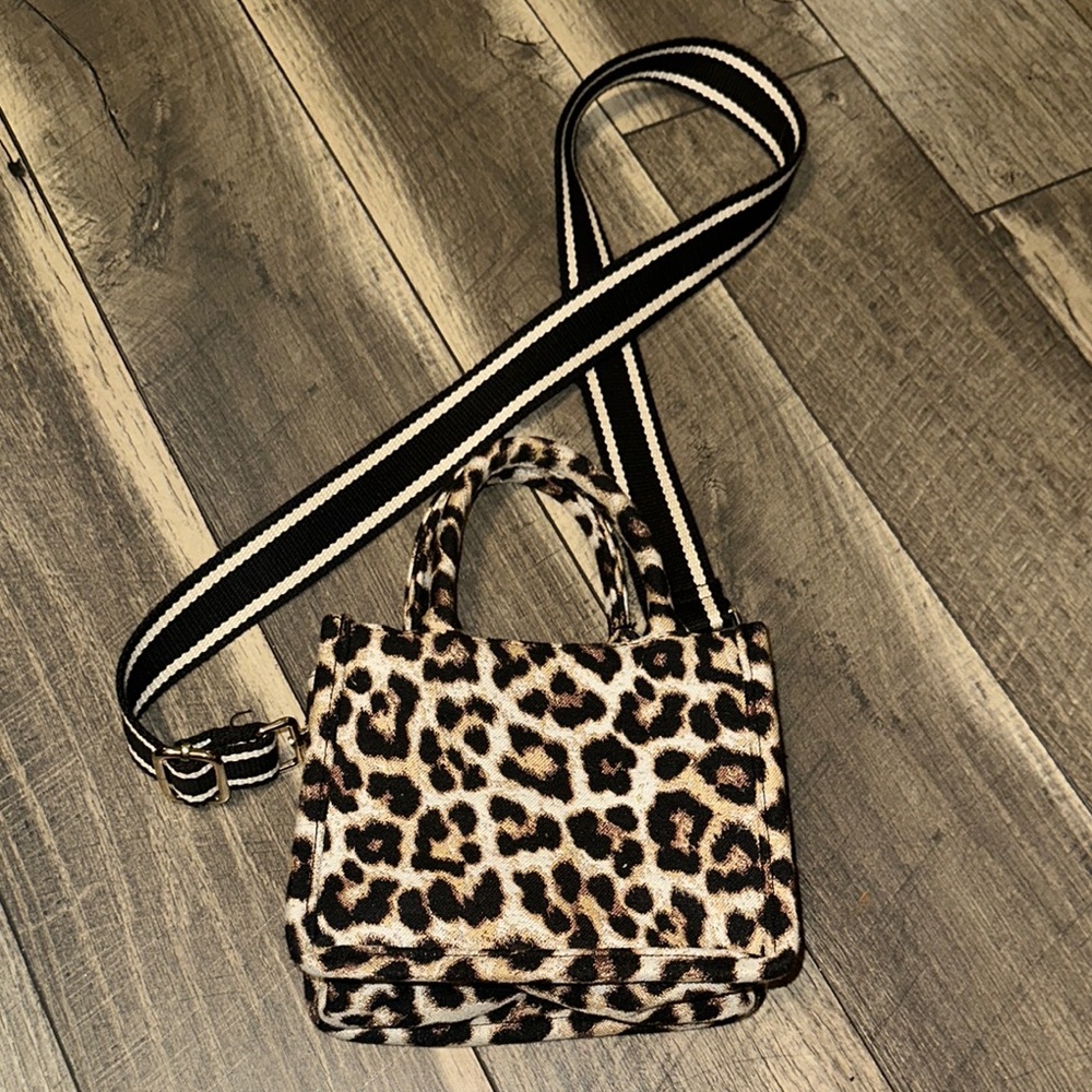 Leopard Print Women's Bag with Striped Strap